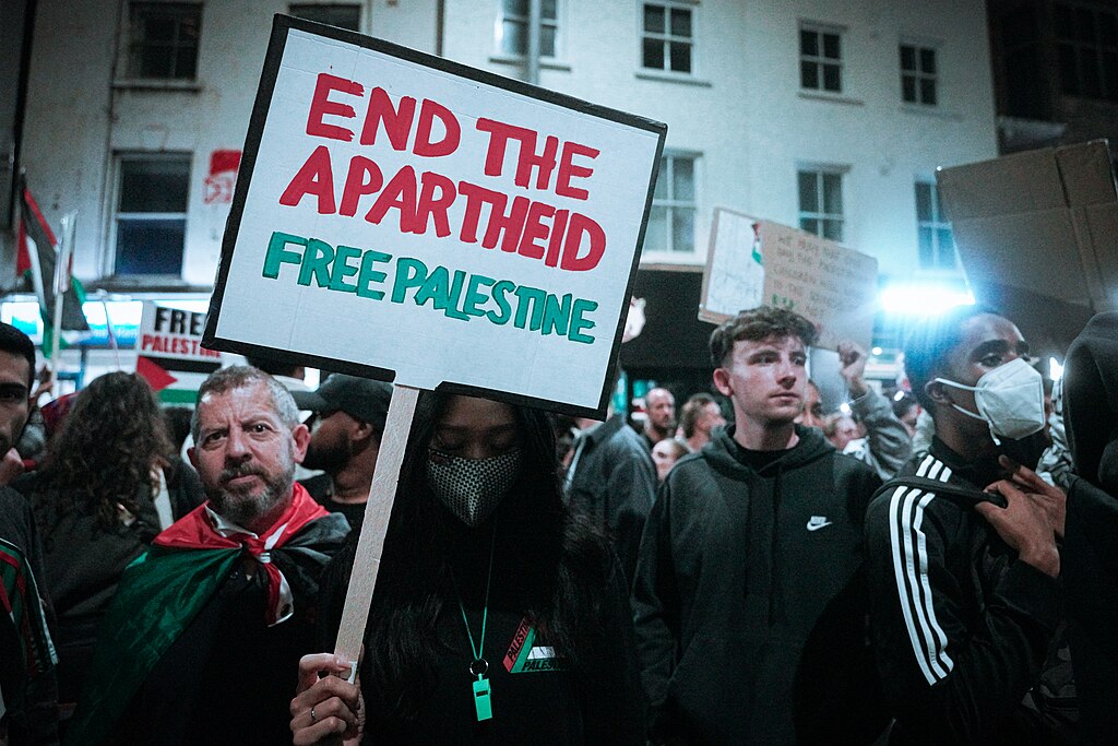1024px End Israel's Apartheid Occupation Free Palestine (53248434634)